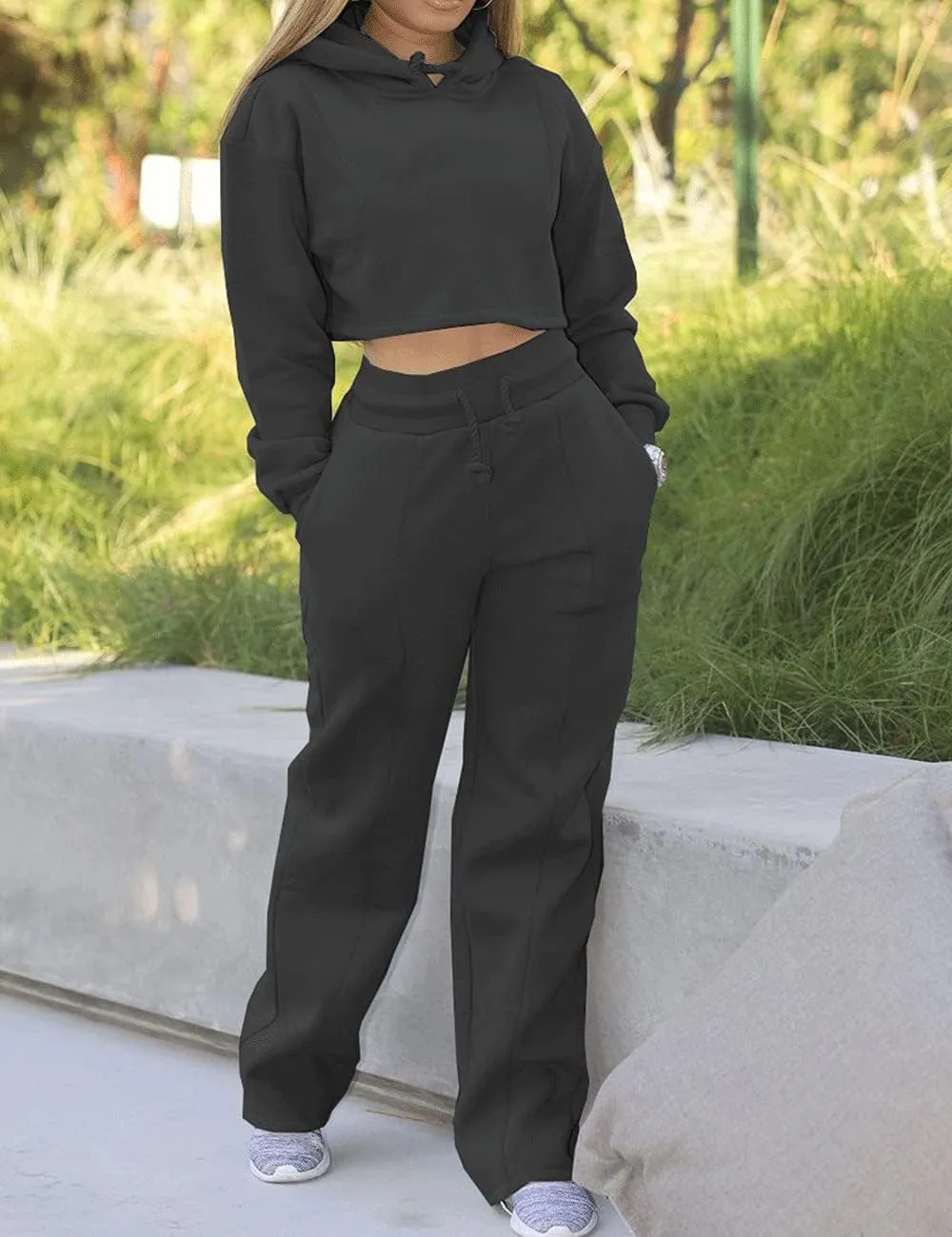 BZSFW Women Sweat Suits Set Loungewear 2 Piece Hooded Pullover Crop Top Sweatshirts Sweatpants