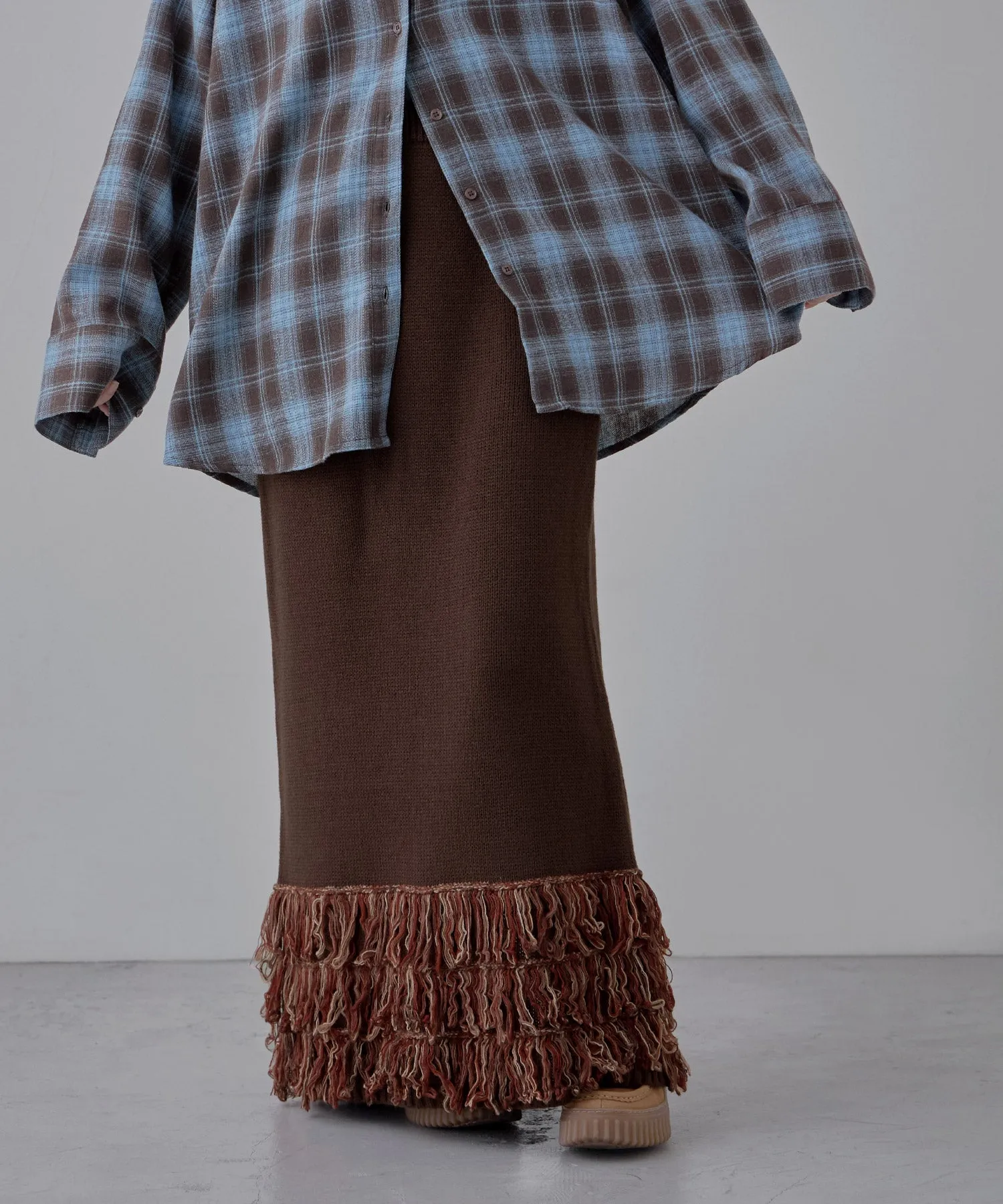 Fringe knit tight skirt