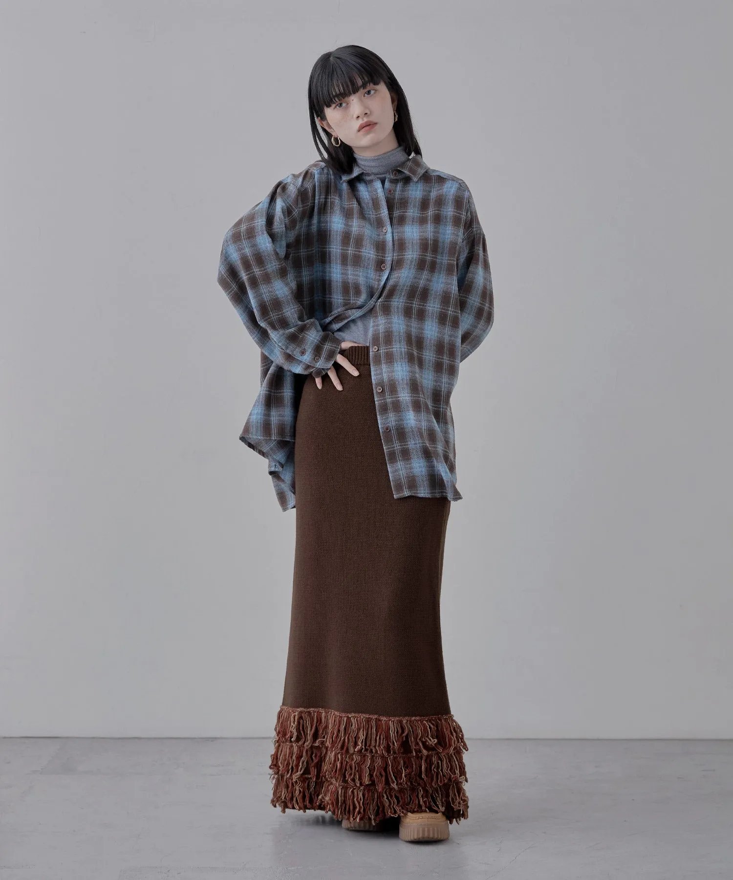 Fringe knit tight skirt