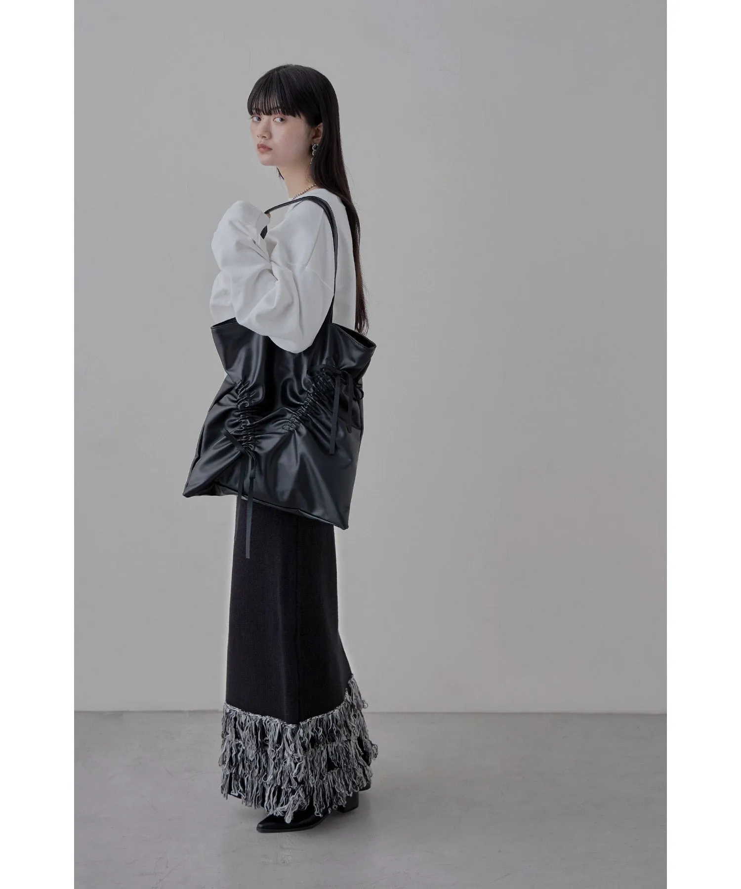 Fringe knit tight skirt