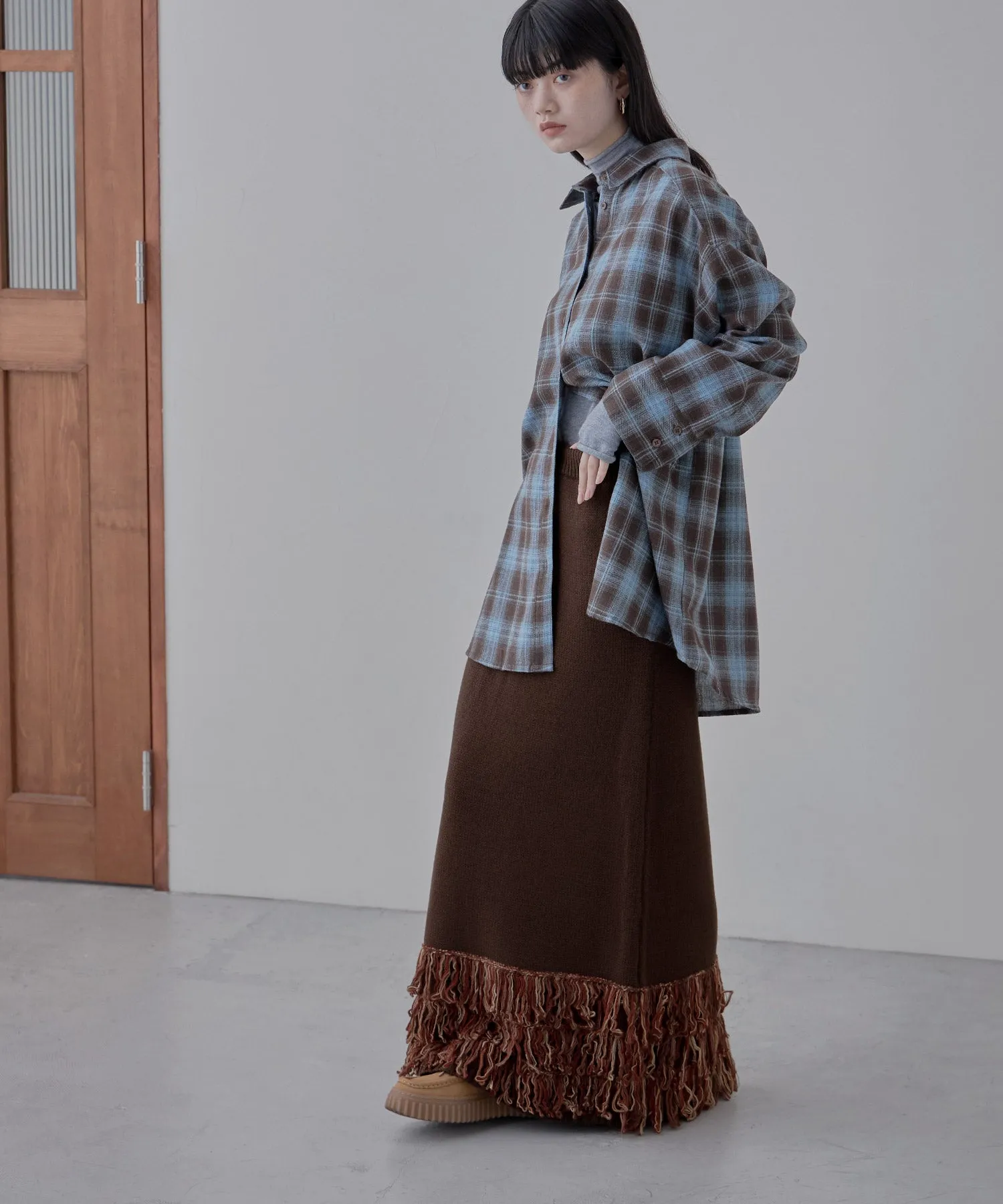 Fringe knit tight skirt