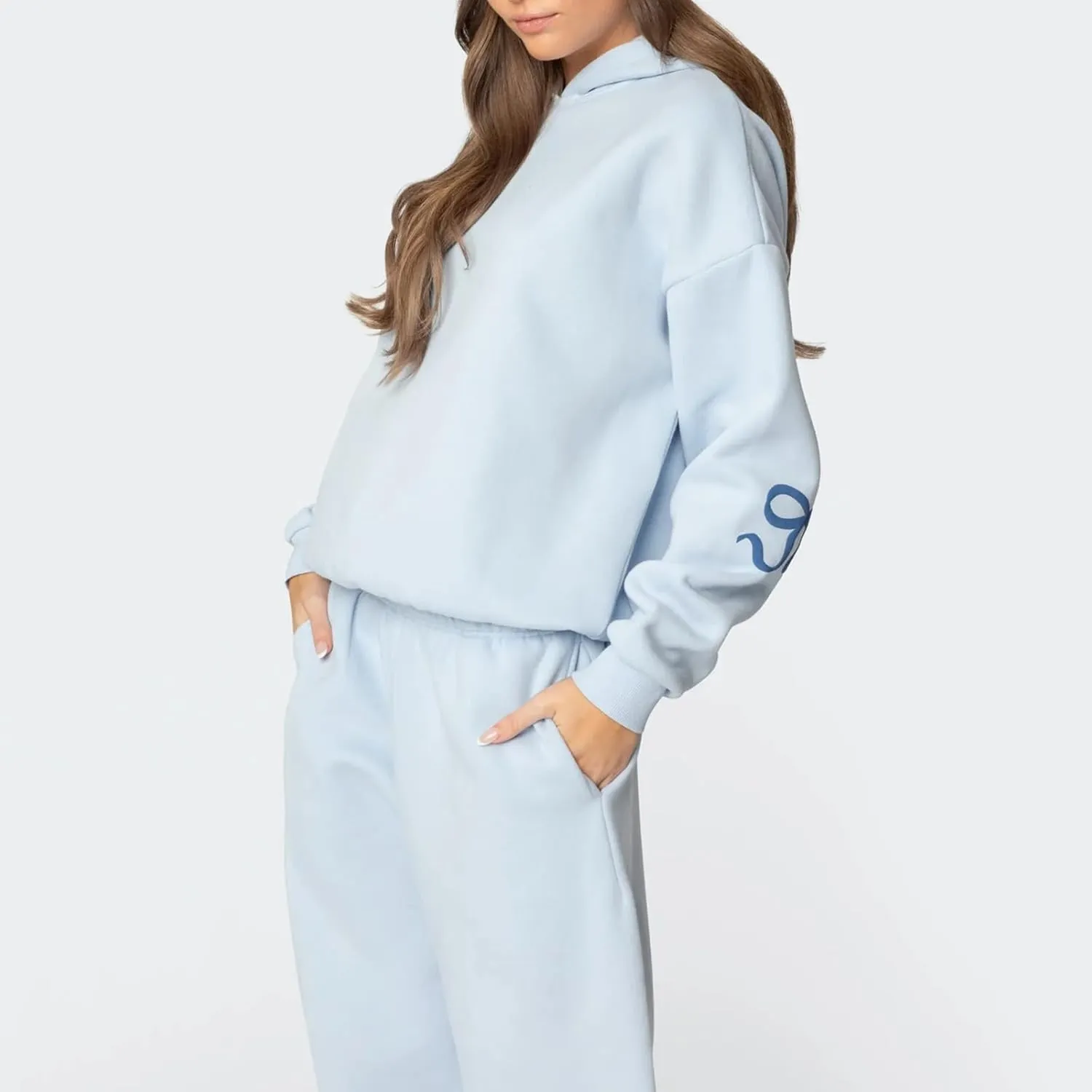 Karwuiio Women Bow Print 2 Piece Outfits Long Sleeve Oversized Sweatshirt Hoodie Wide Leg Sweatpants Set Sweatsuits