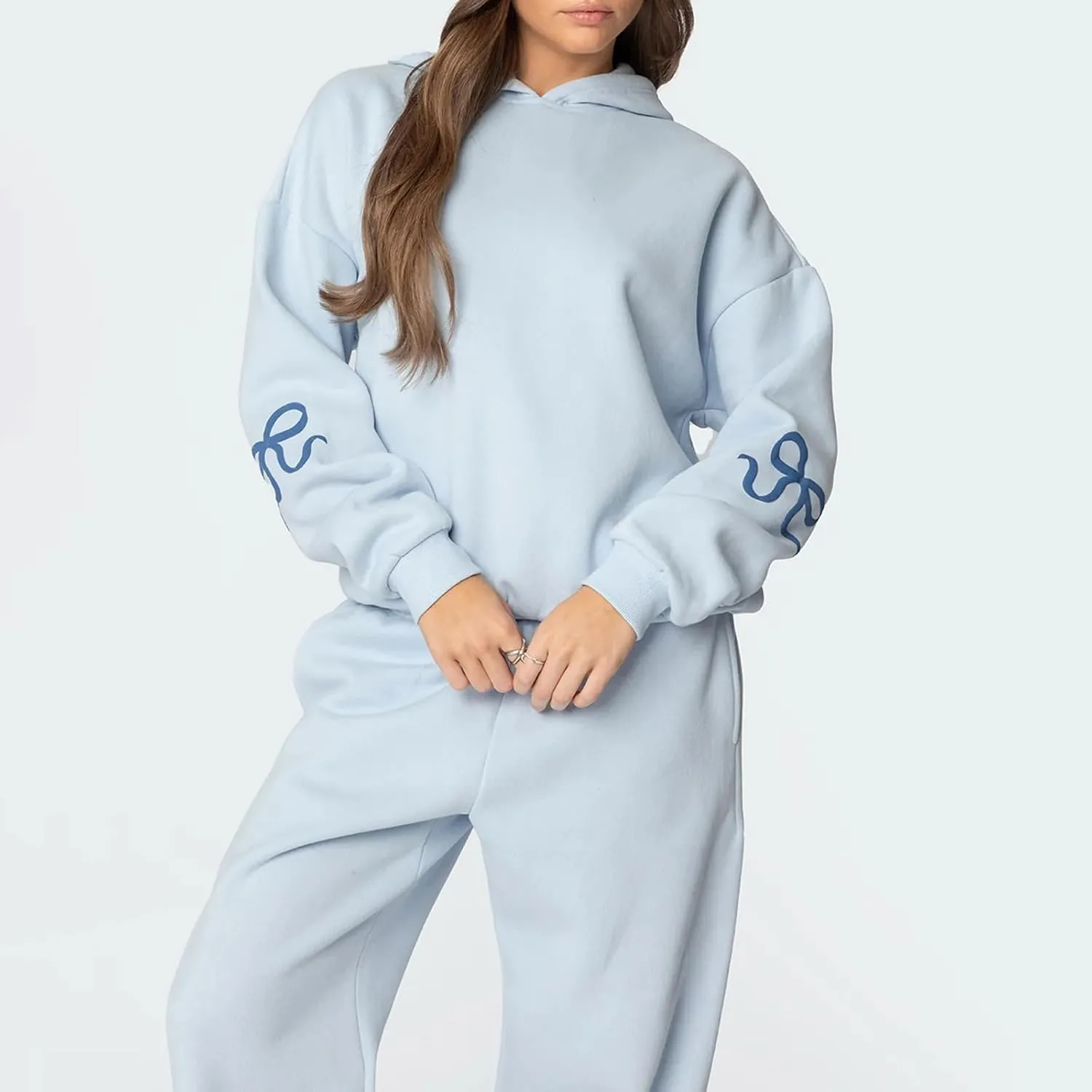 Karwuiio Women Bow Print 2 Piece Outfits Long Sleeve Oversized Sweatshirt Hoodie Wide Leg Sweatpants Set Sweatsuits