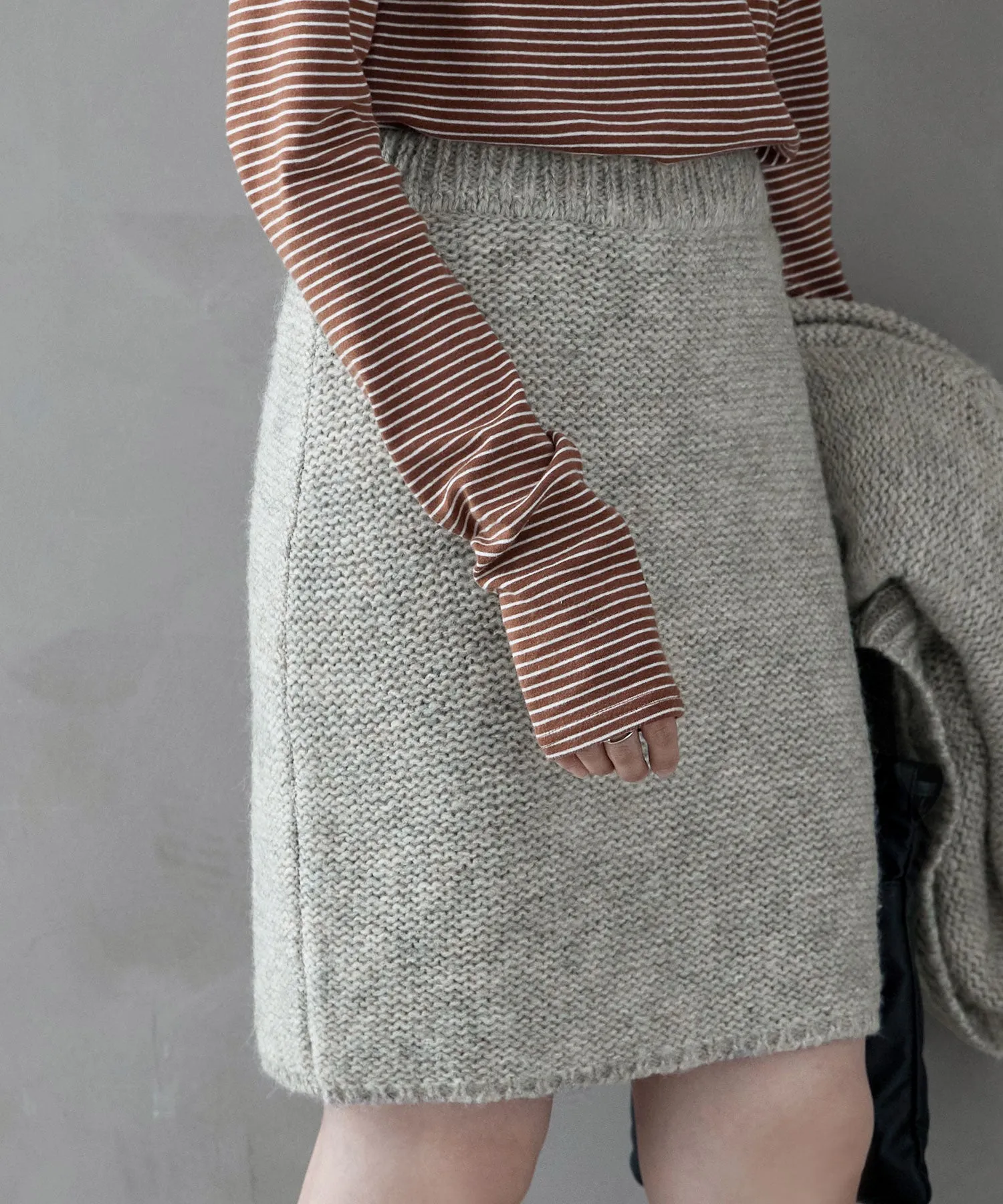Knit tight mini skirt