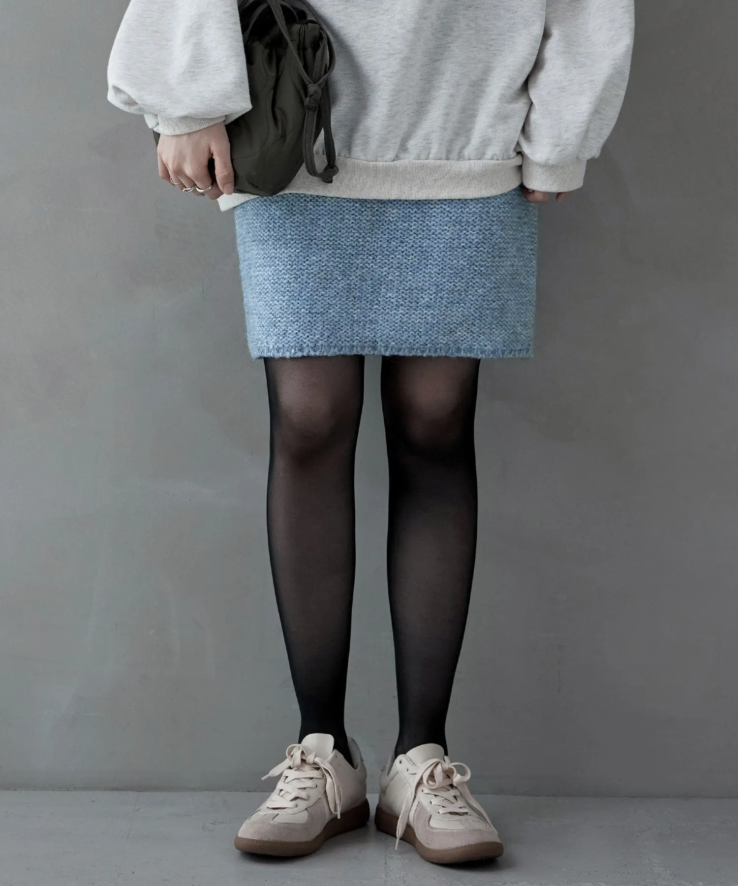 Knit tight mini skirt