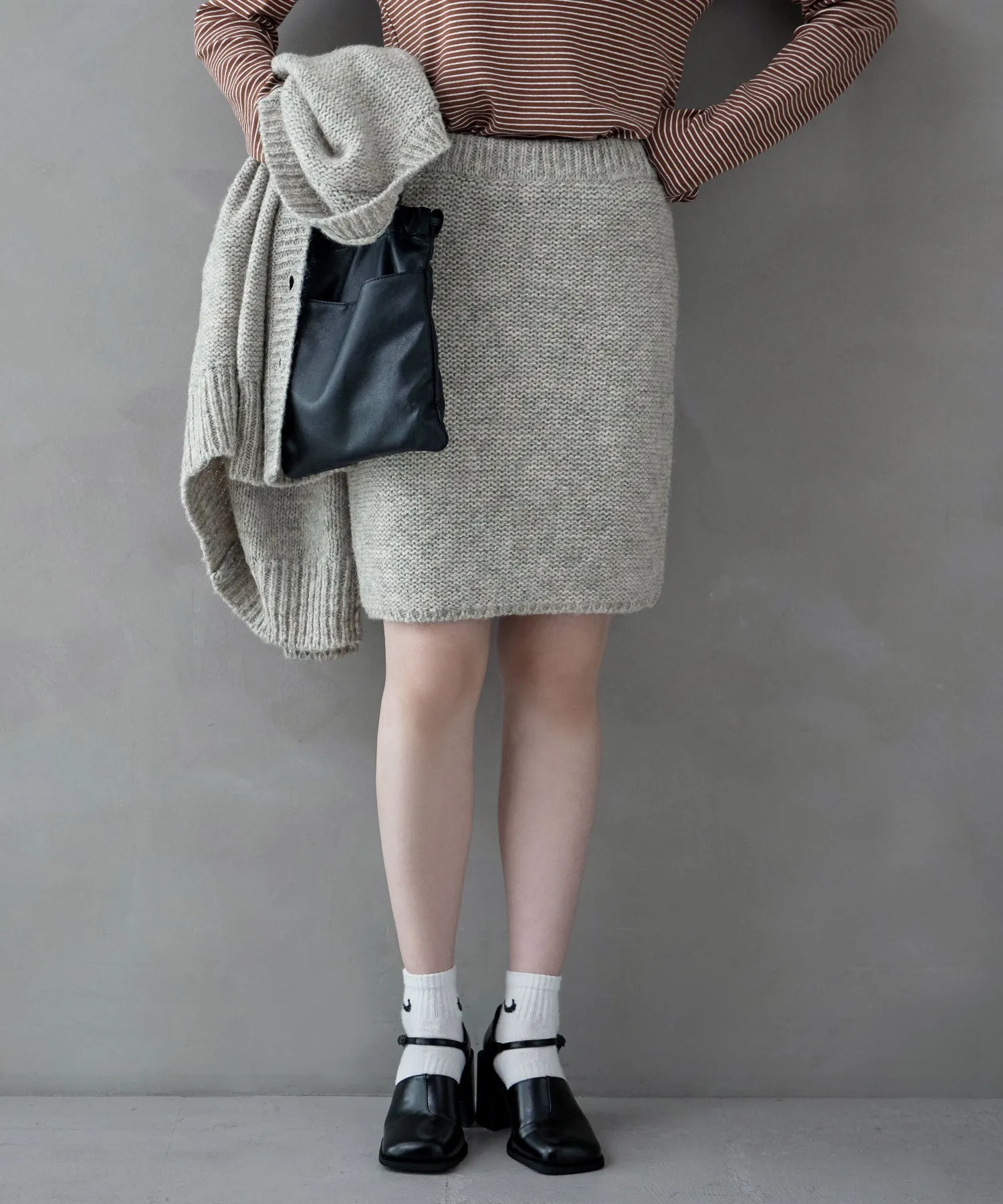 Knit tight mini skirt