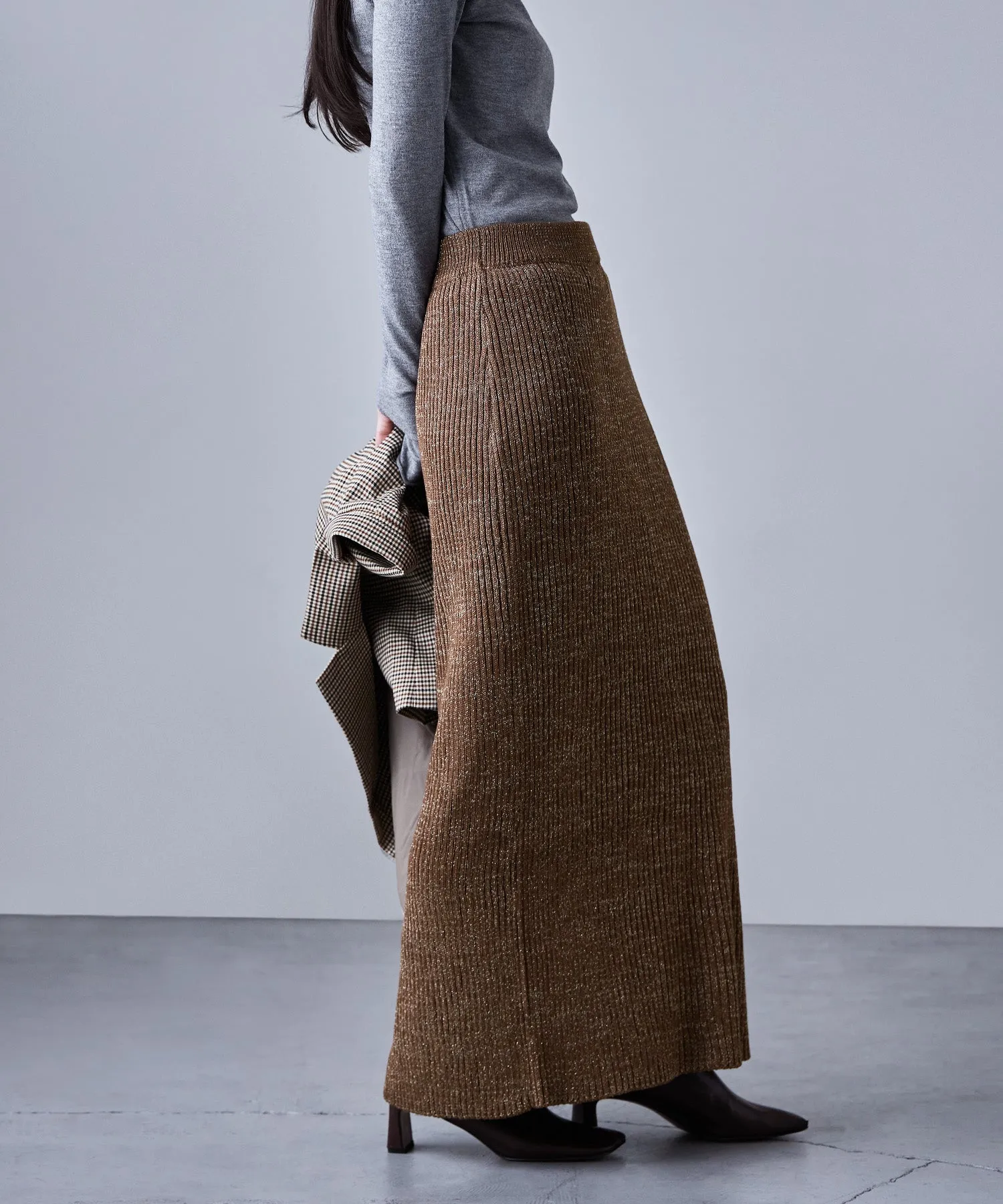 Lame knit tight skirt