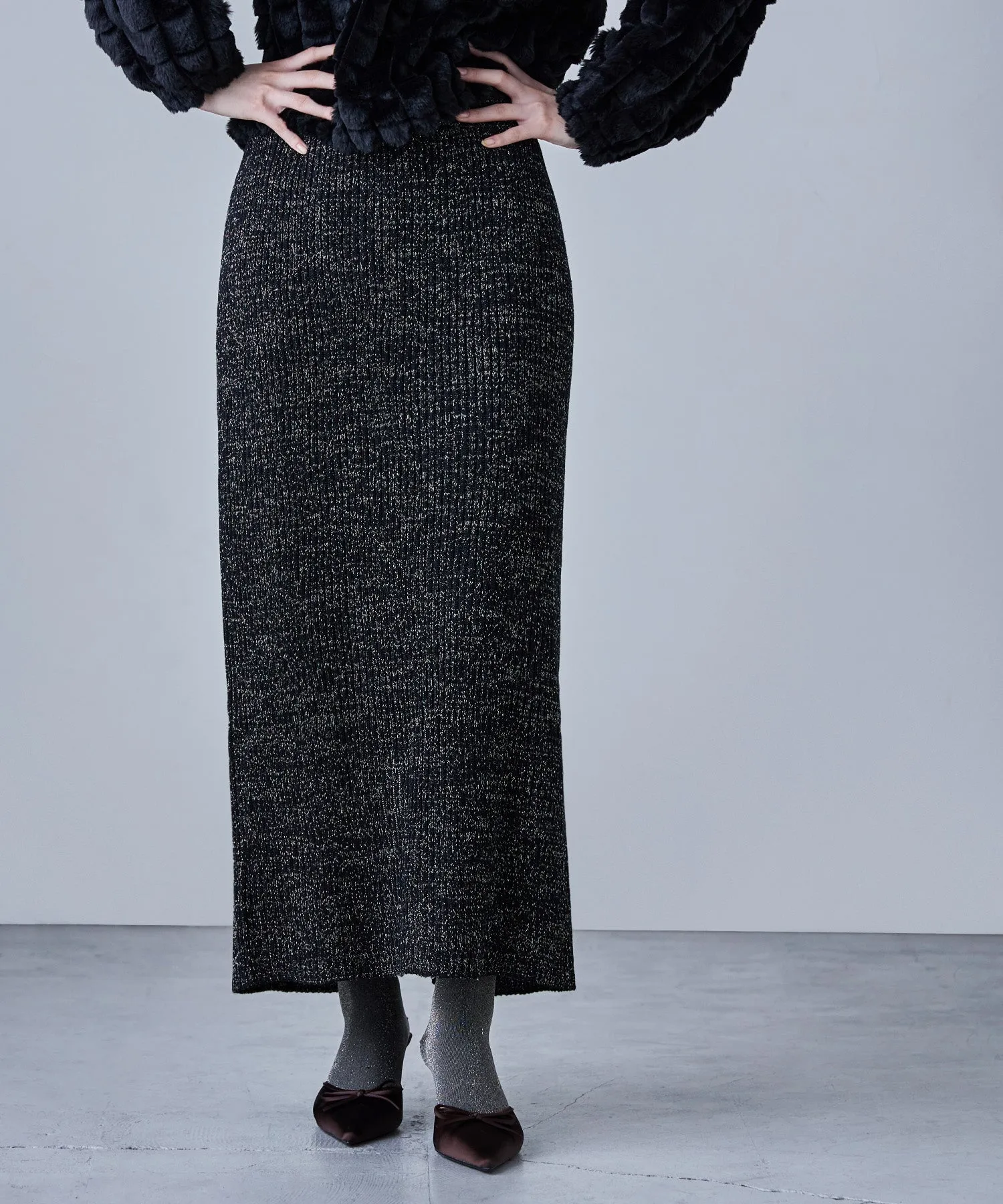 Lame knit tight skirt