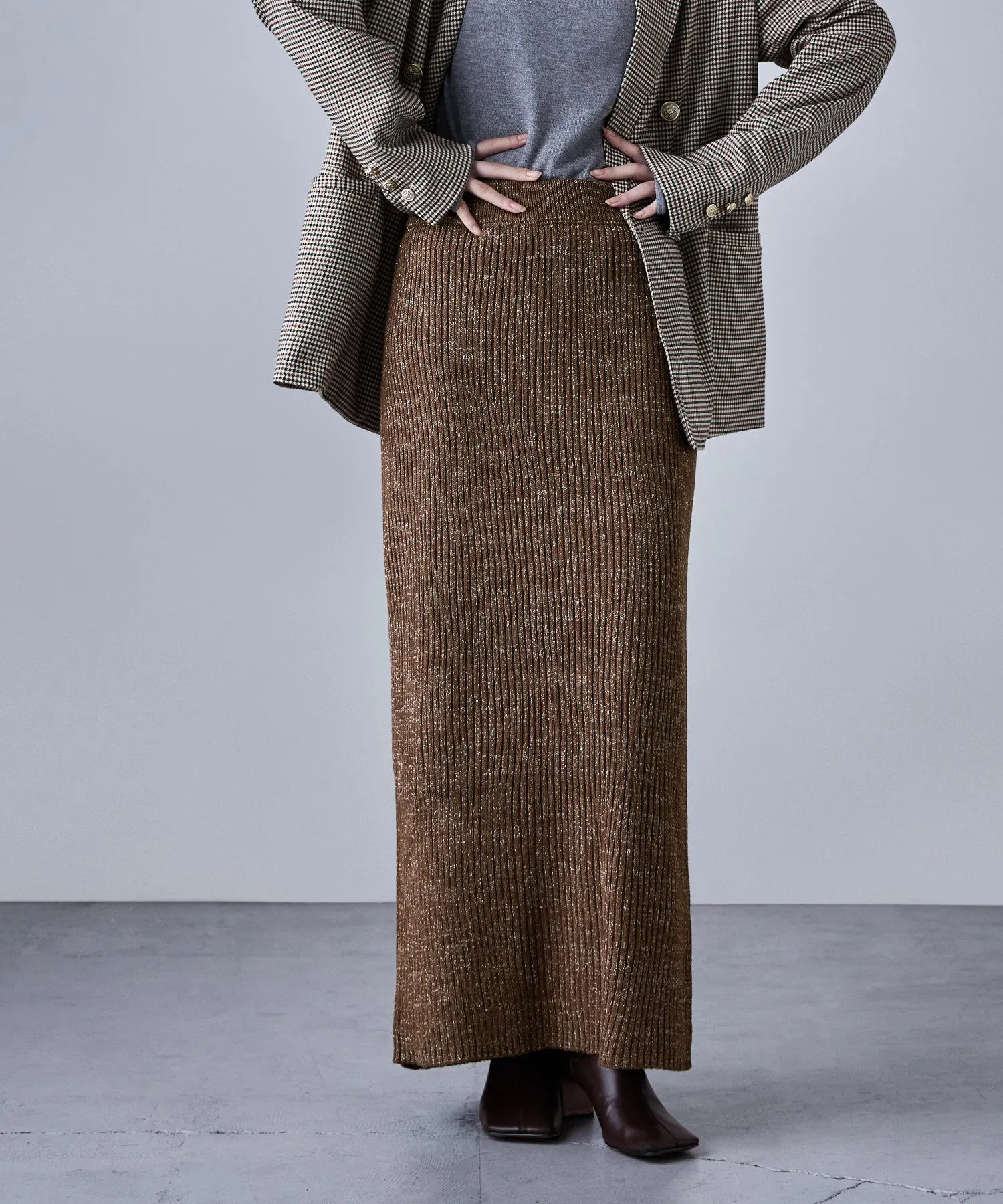 Lame knit tight skirt
