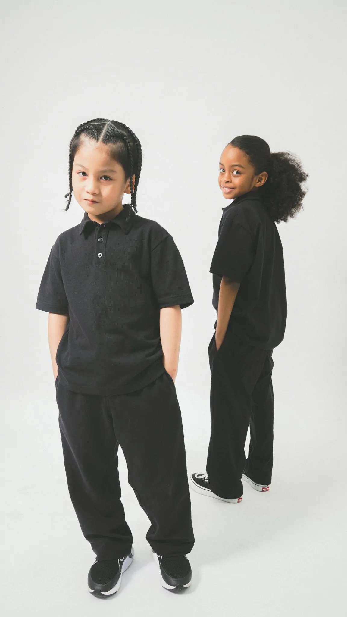 LITTLE HUMAN S/S POLO SHIRT IN ANTHRACITE