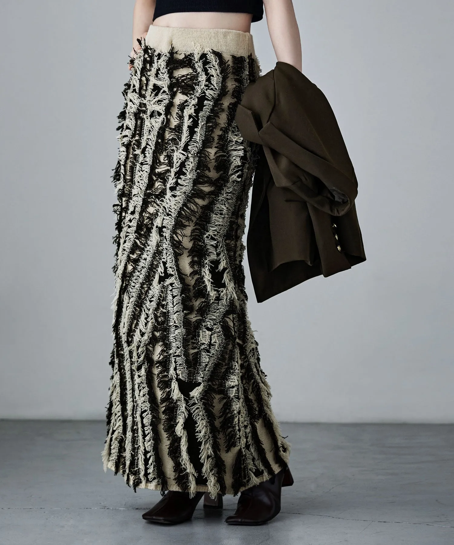 Mix fringe knit tight skirt