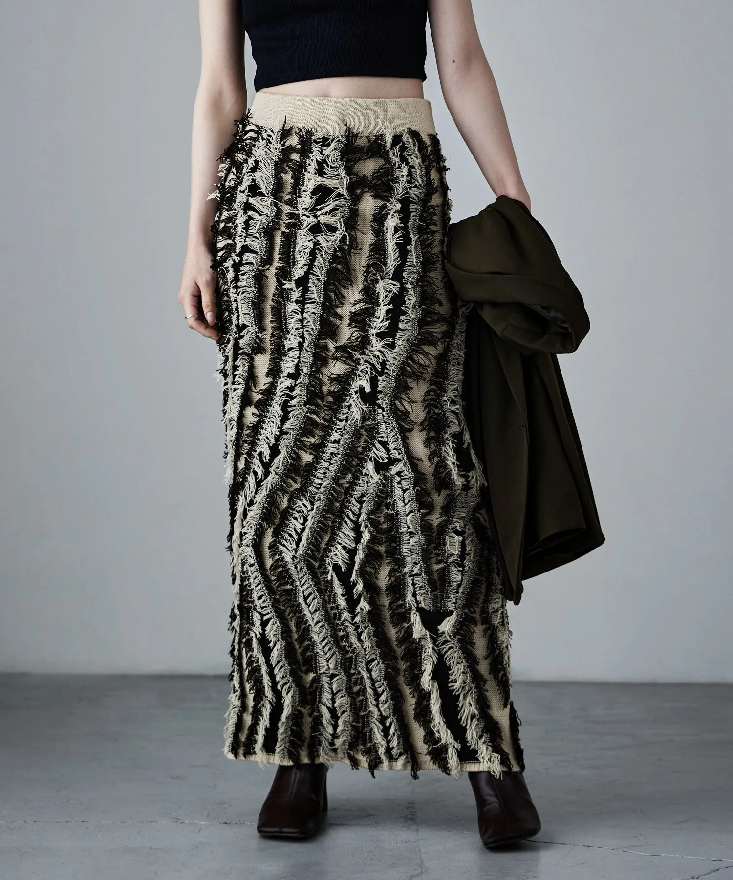 Mix fringe knit tight skirt