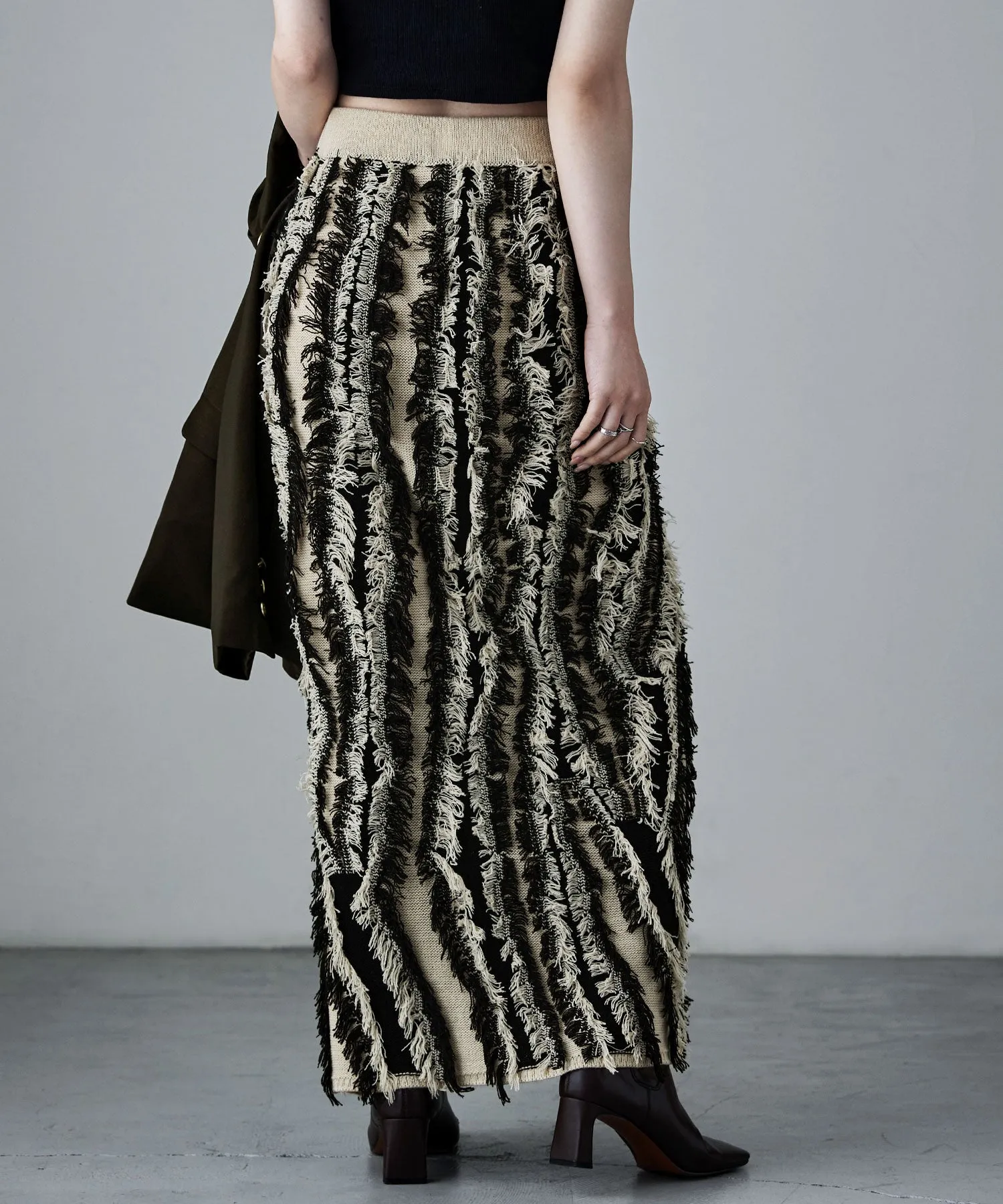 Mix fringe knit tight skirt