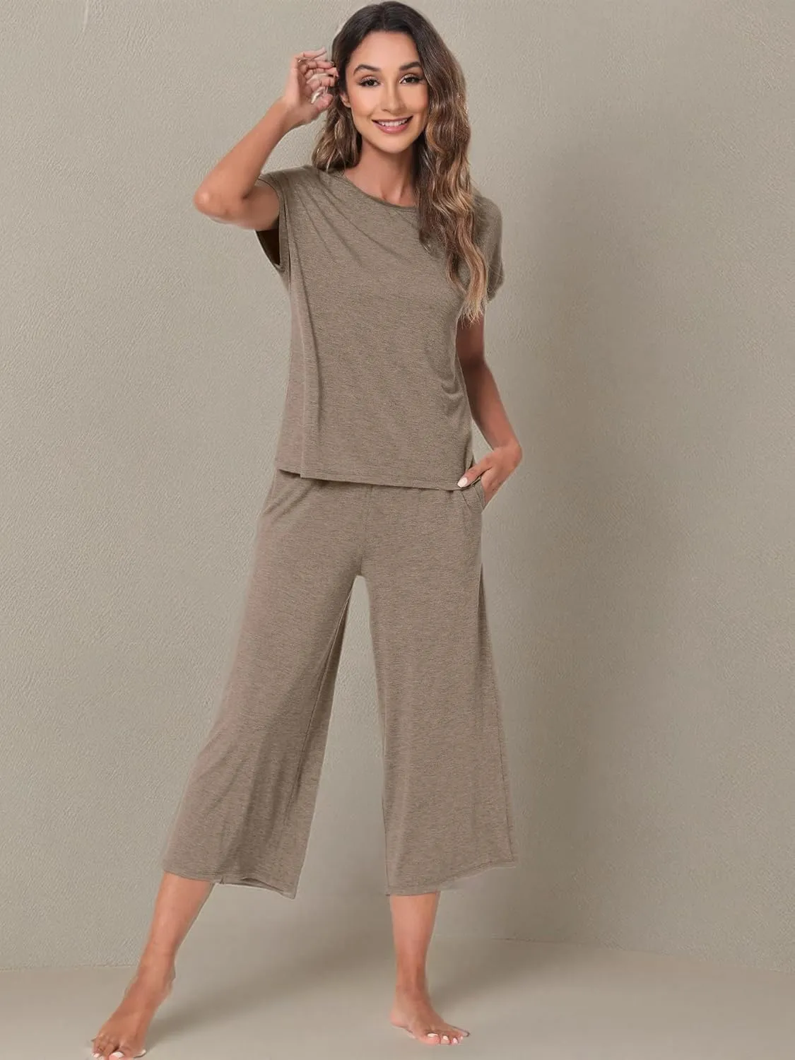 WiWi Viscose from Bamboo Pajamas for Women Capri Pants Pajama Sets Short Sleeve Sleepwear Set Top with Capris Pjs S-XXL