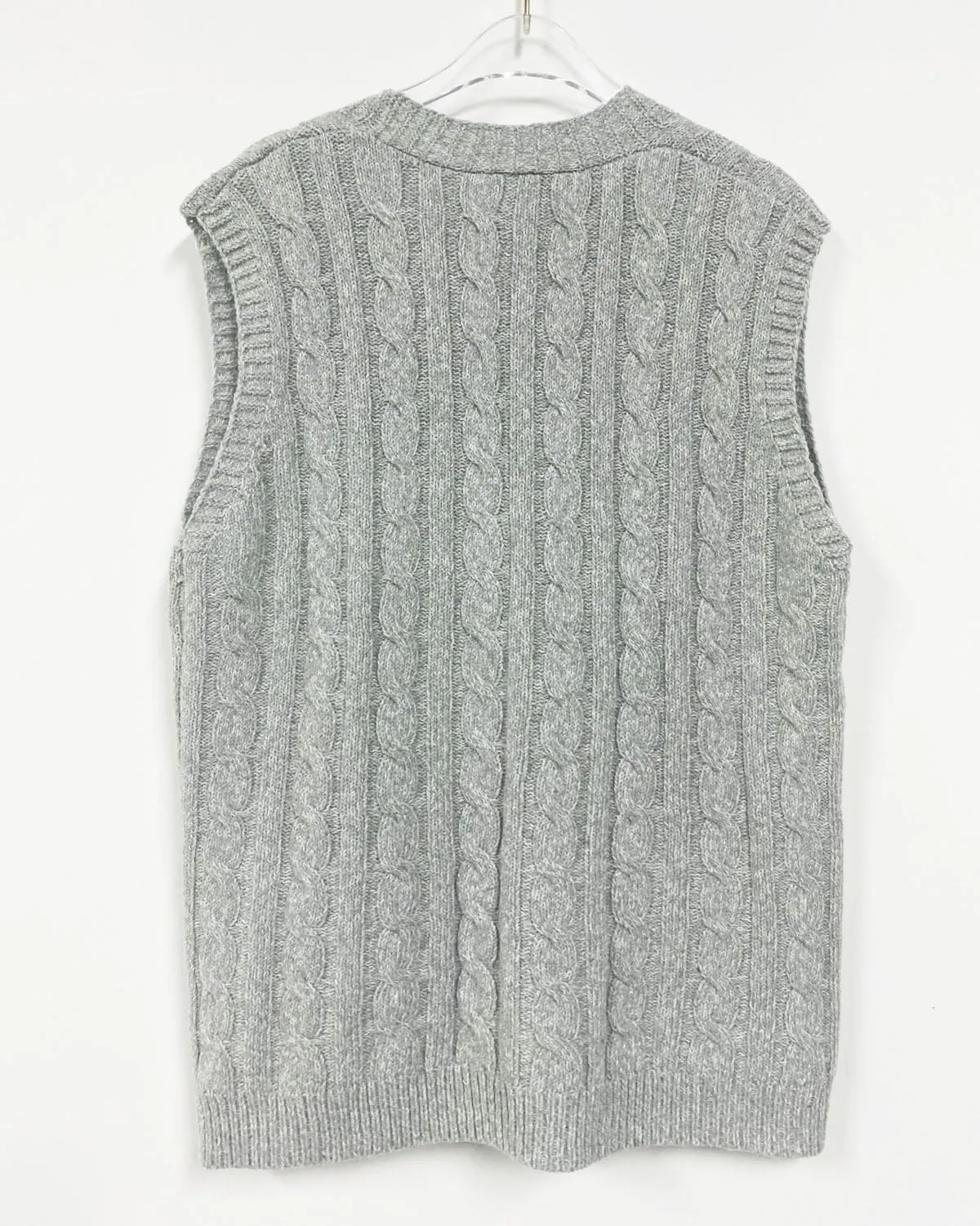 Women's Sweater Vest Sleeveless Button Down Knitted Cardigan Outwear with Pockets